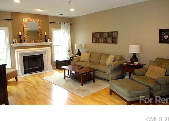 5th image of 8609 Walsham Dr