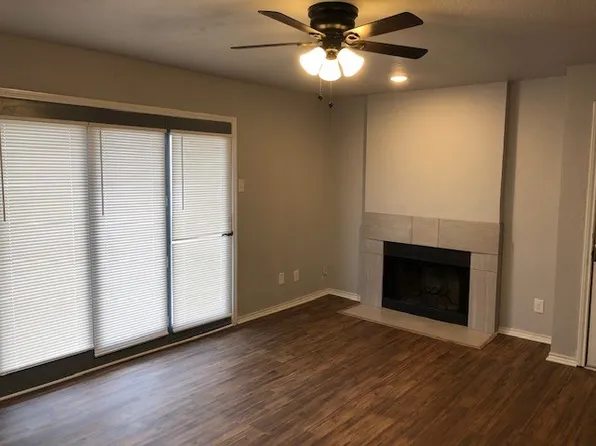 1501 E Interstate Highway 30 #320, Garland, TX 75043