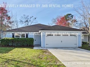 8218 Maple St, Jacksonville, FL 32244