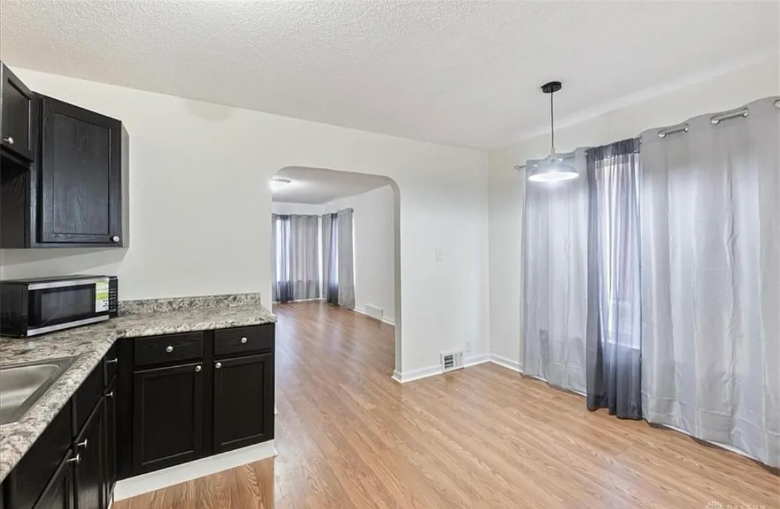 1 bed, 750 sqft, $850 — Photo 1