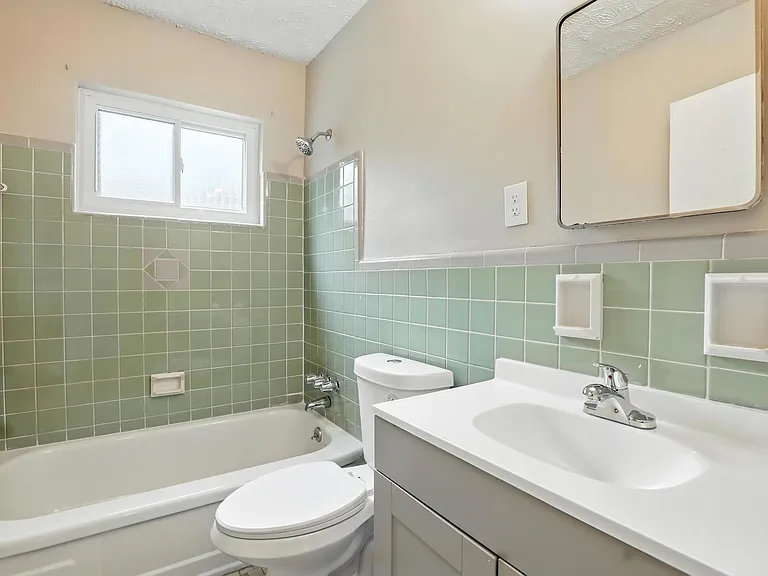 1722 N Way #BENDB8 — Photo 10