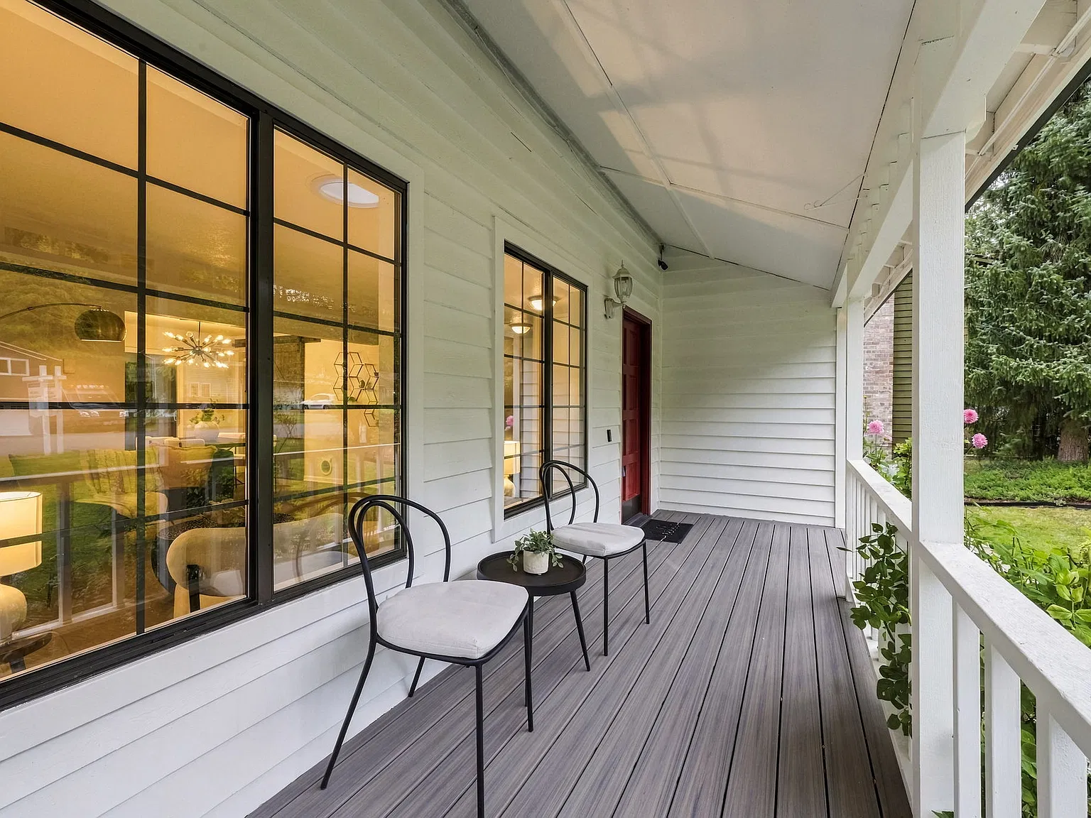 4 bed, 2200 sqft, $4,000 — Photo 3