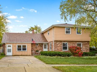 1831 Briarwood Ave, Hanover Park, IL 60133