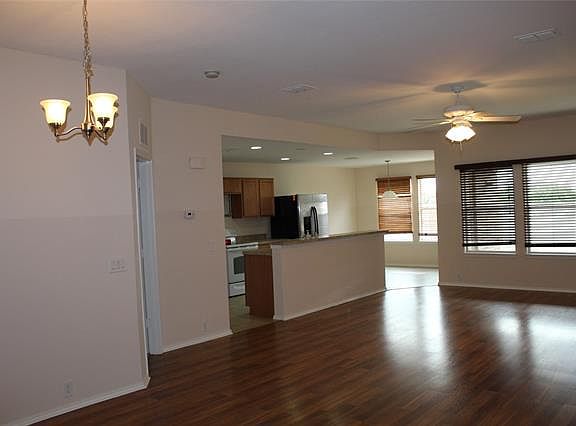 5th image of 808 Mazatlan Ct