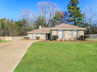 204 Chinkapin Ct, Pearl, MS 39208