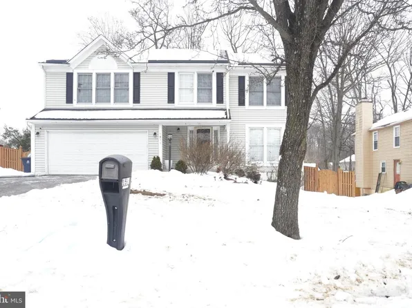 1511 Kingsgate St, Bowie, MD 20721