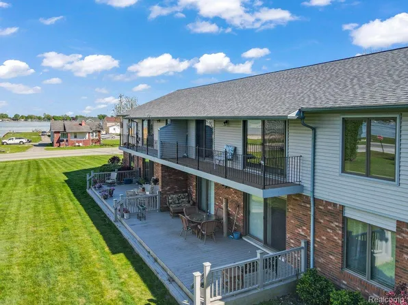 9200 River Rd APT 3, Clay, MI 48001