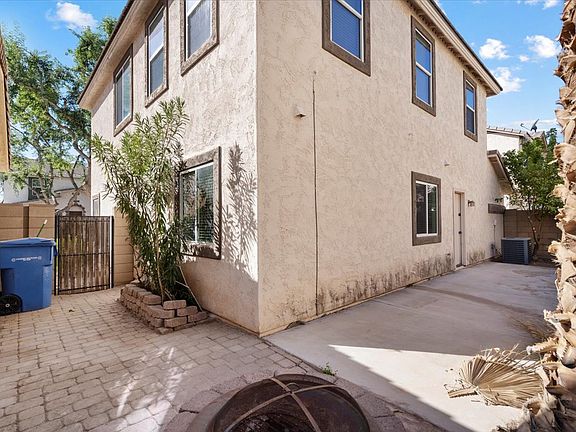 2nd image of 4156 E Fairbanks St