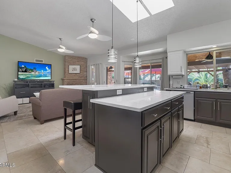 6001 E Monte Cristo Ave — Photo 13