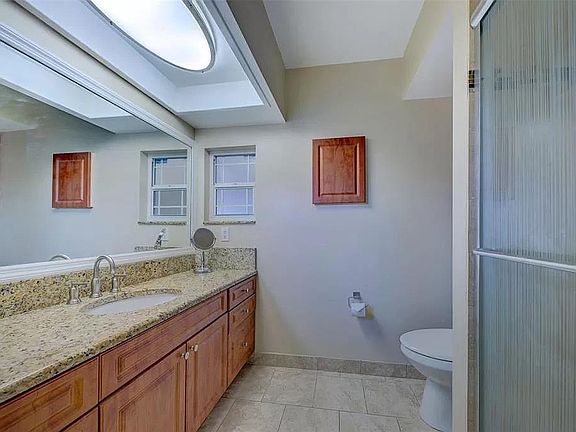 5th image of 15200 Winterwind Dr
