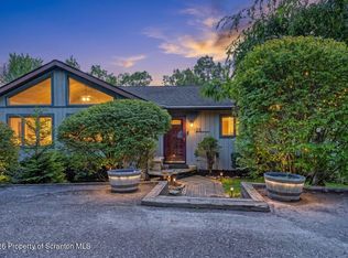 25 Lake View Dr, Tunkhannock, PA 18657