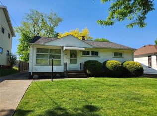 9285 Stonington Rd, Parma Heights, OH 44130