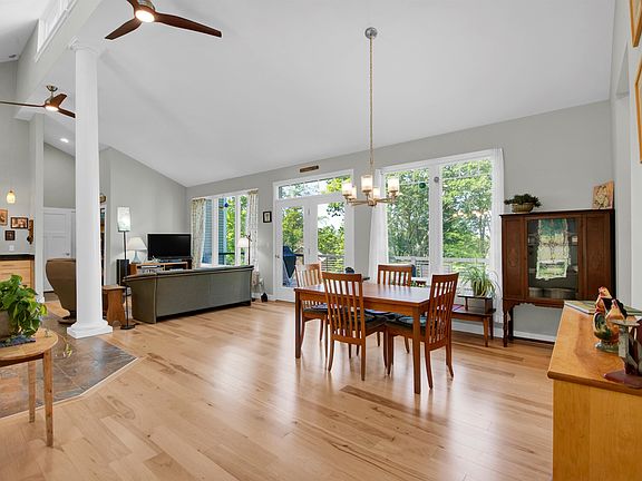 5th image of 64 Rhubarb Ridge Road