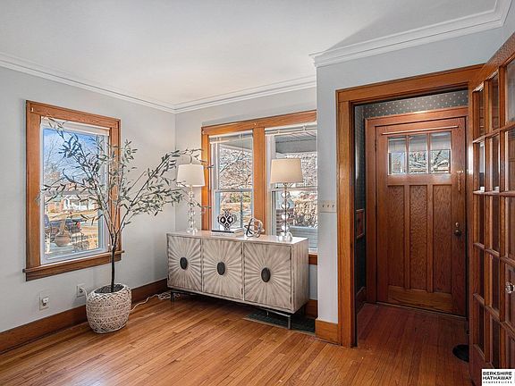 4th image of 4211 William St