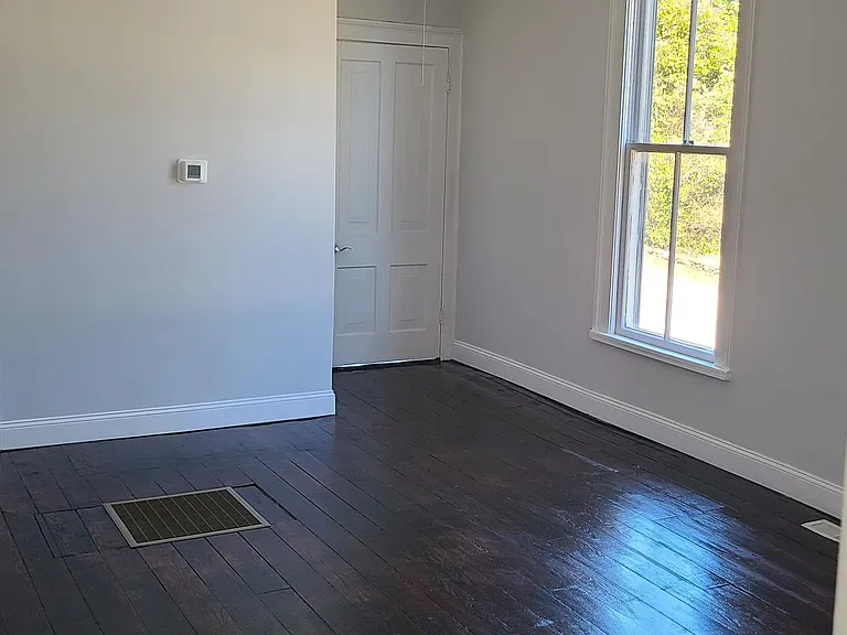 437 W Front St #A — Photo 5