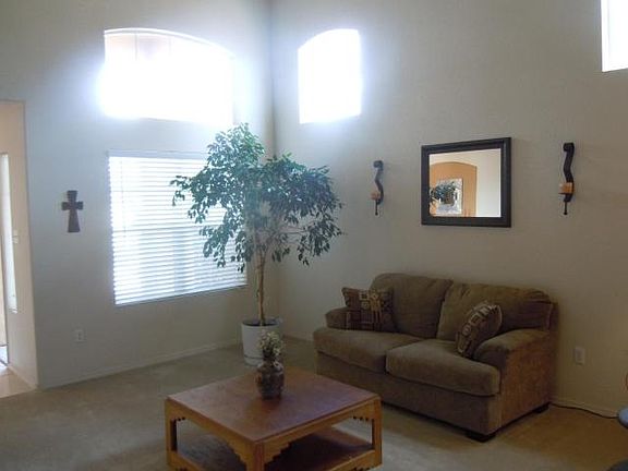 3rd image of 9704 Cerro Largo Pl NW