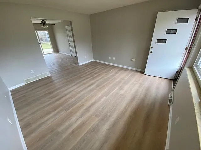 14136 Niagara Dr #1 — Photo 9