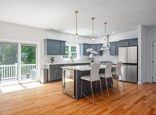 196 Main St #196, Groveland, MA 01834