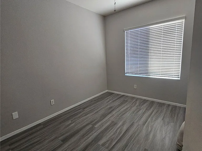 10922 Moonbeam Glow Ln — Photo 12