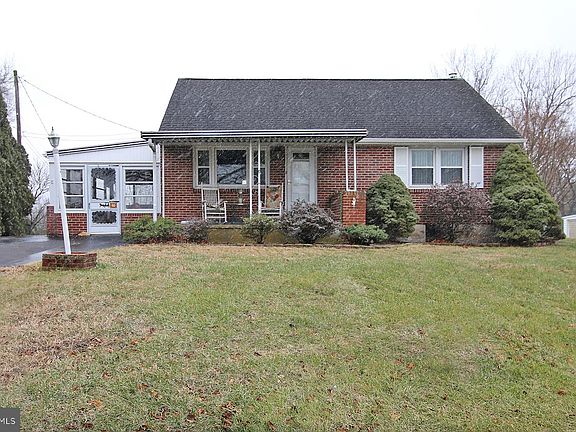 2nd image of 48 Wenrich Ave