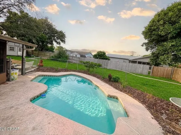 93 Glass Ct, Port Orange, FL 32129