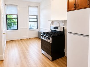 313 Onderdonk Ave #2B, Ridgewood, NY 11385