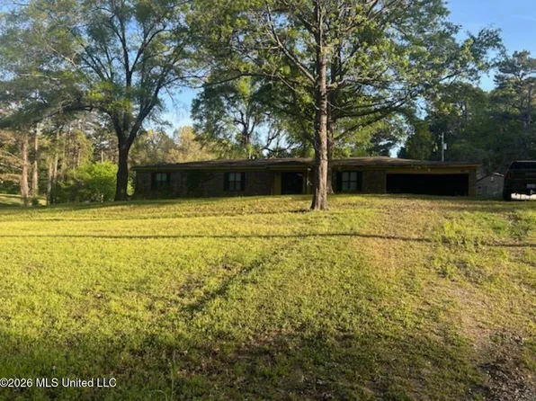 5970 Fogg Rd S, Hernando, MS 38632
