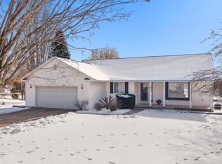 640 Mooreland Circle, Portage, WI 53901
