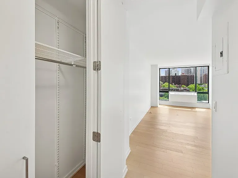 75 W End Ave #P2K — Photo 12