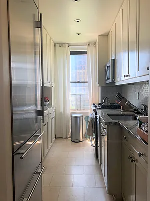 Rented by Realmart Realty LLC | media 14