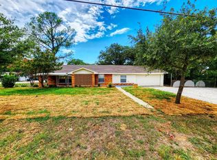 301 Harbor Ln, Hickory Creek, TX 75065