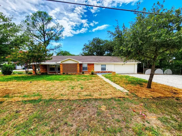 301 Harbor Ln, Hickory Creek, TX 75065