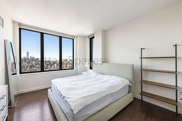 Rented by Manhattan Spaces | media 8