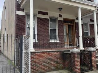 2411 42nd St, Astoria, NY 11103