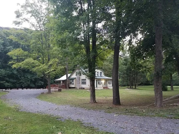 2630 Broad Top Mountain Rd, Saxton, PA 16678