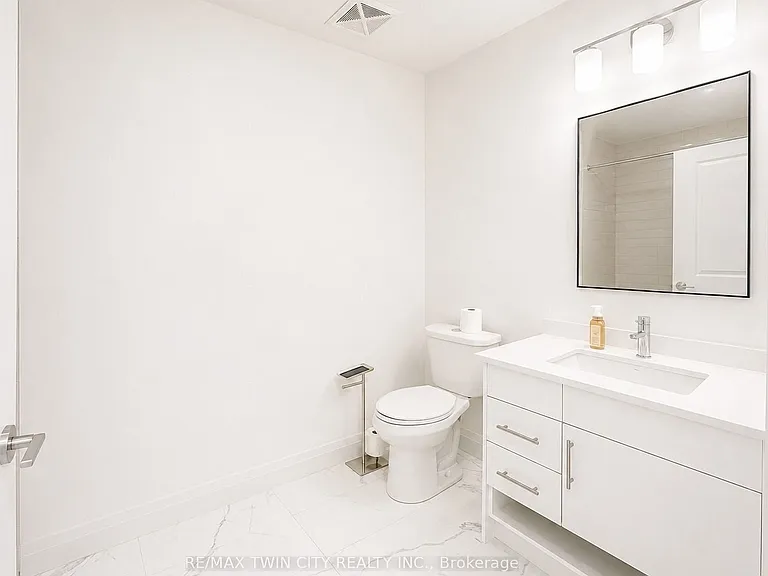 1333 Weber St E #209 — Photo 9