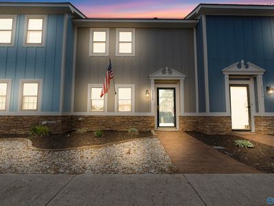 2028 English Dr SW UNIT 3, Huntsville, AL, 35803