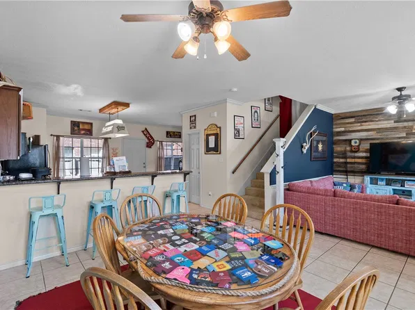 410 Forest Dr, College Station, TX 77840