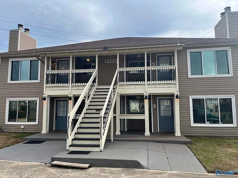 12100 Carriage Ct SE #D — Photo 1
