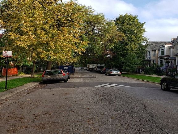 5th image of 2654 N Mozart St