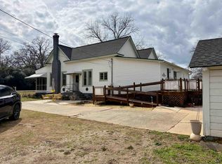 205 White Rd, Byron, GA 31008