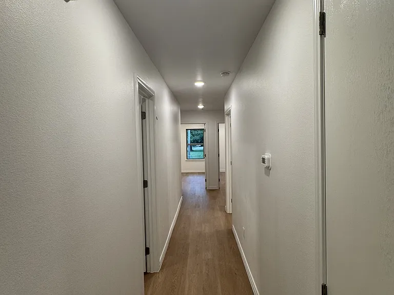 423 E Beeline Ln — Photo 7