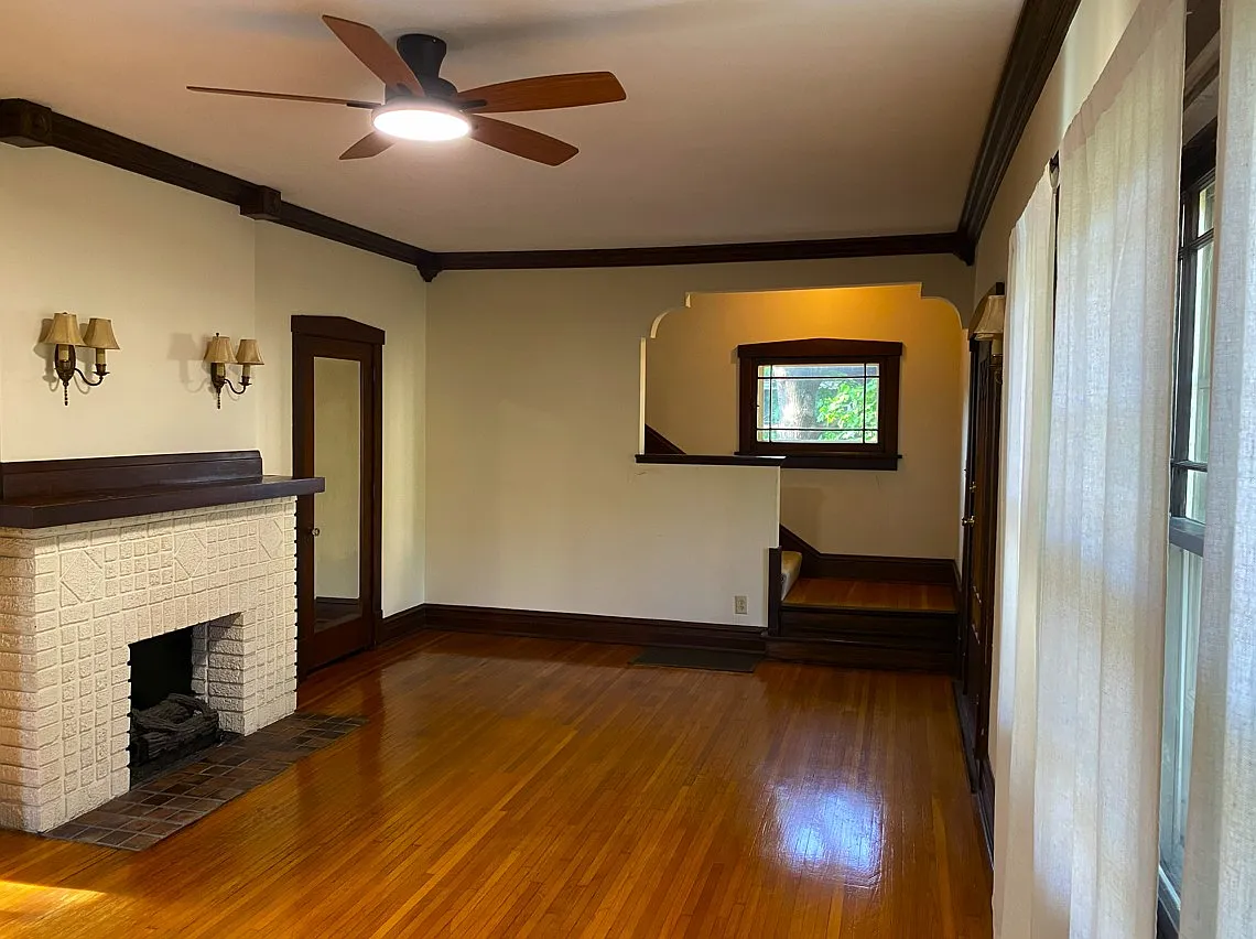 3 bed, 2404 sqft, $2,550 — Photo 3