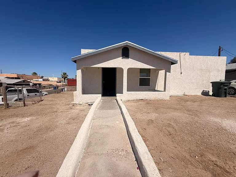 865 S 12th Ave — Photo 19
