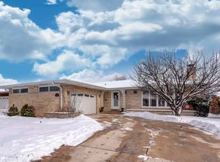 1429 Deerpath Ln, La Grange Park, IL 60526