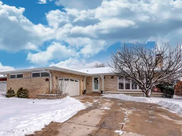 1429 Deerpath Ln, La Grange Park, IL 60526