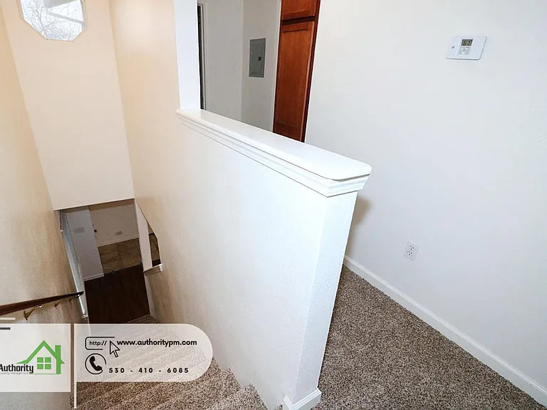 1729 Laurel Ave #B — Photo 16