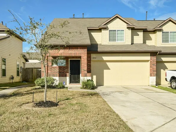 9719 Caprice Ct, Houston, TX 77044