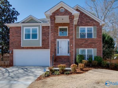 470 Sussex Dr SW, Huntsville, AL, 35824