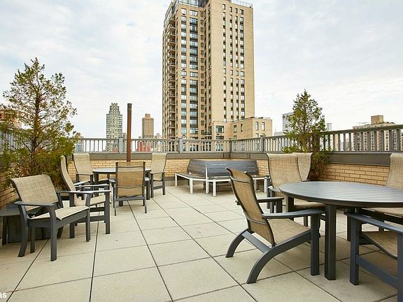 5th image of 150 E 85th St APT 4I